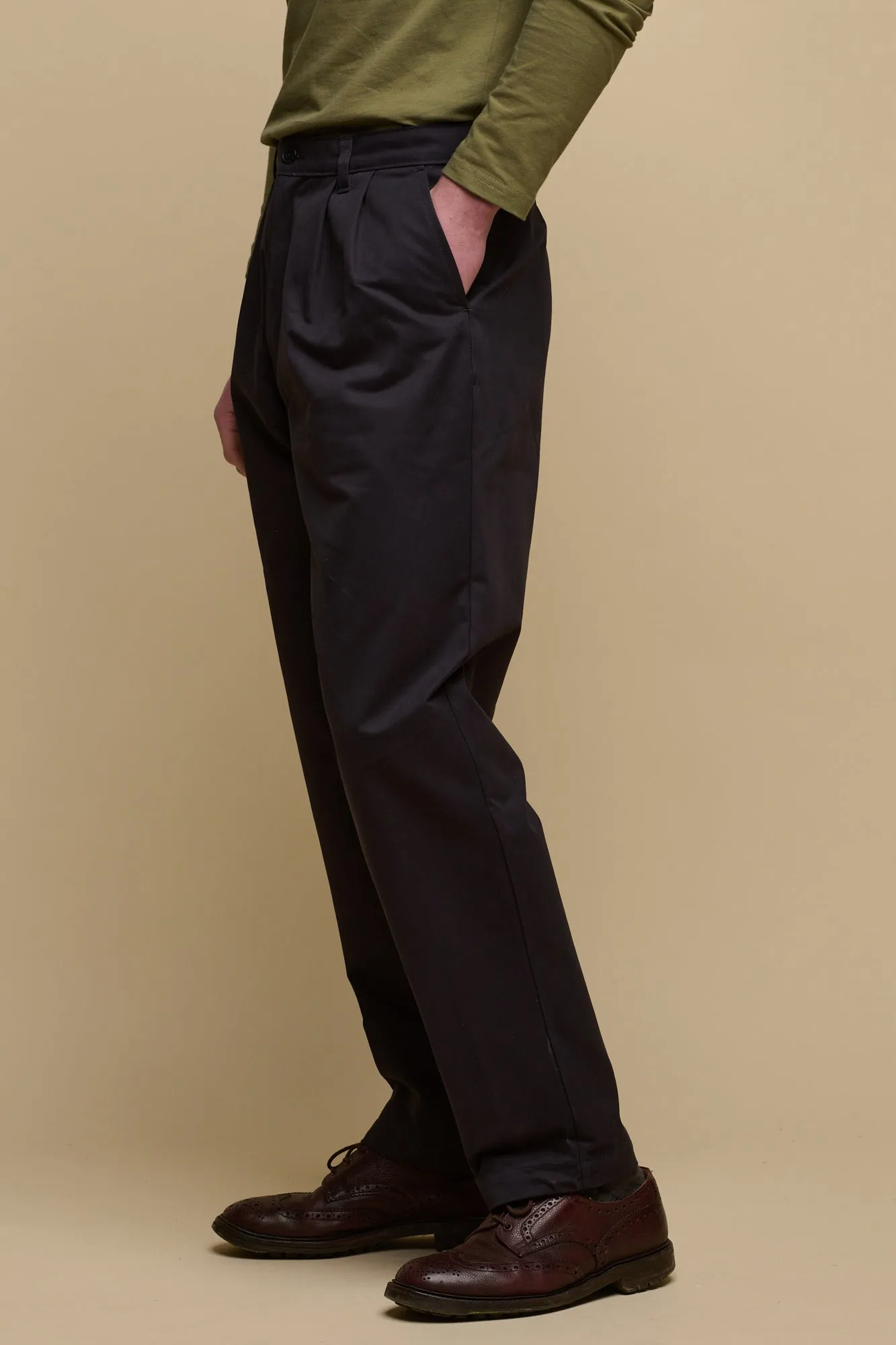 Men's Pleated Cotton Chino - Navy