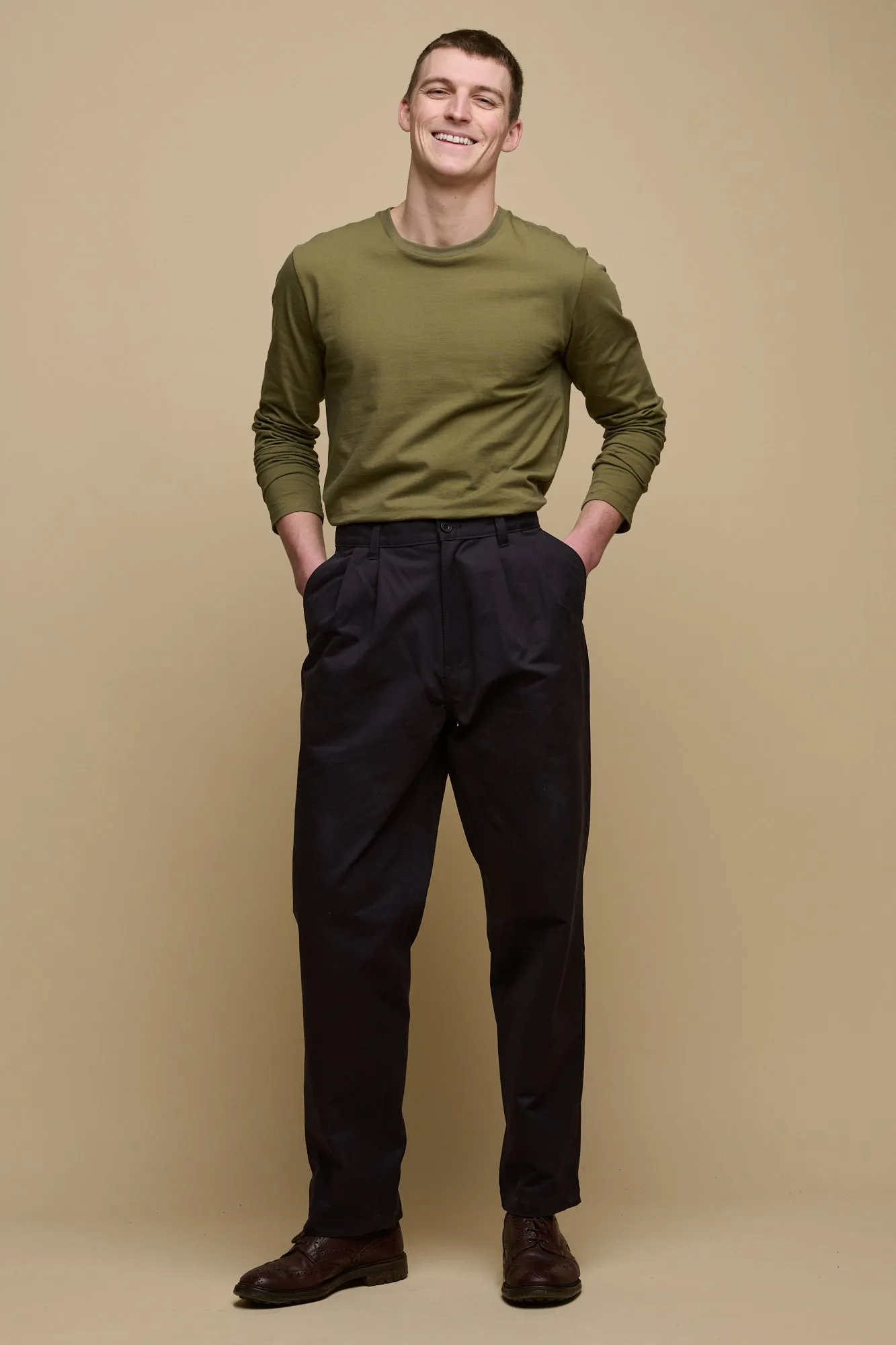 Men's Pleated Cotton Chino - Navy